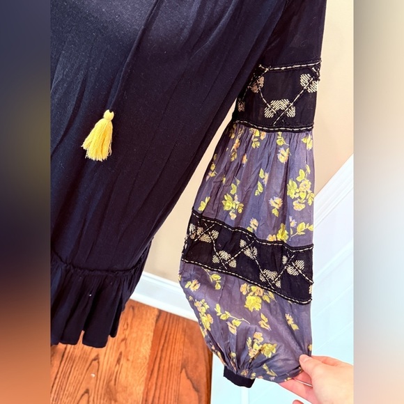 Women’s FREE PEOPLE Mix It Up tunic- Size XS - Picture 4 of 7